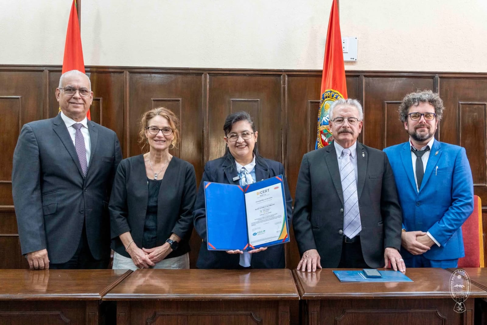 UMSA marca un hito histórico al certificar su gestión de investigación e innovación con la norma ISO 9001